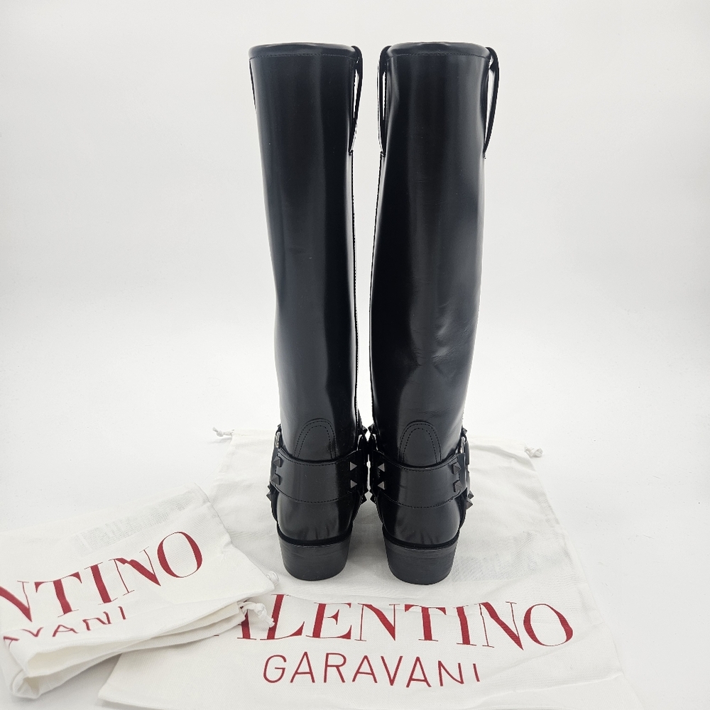 Valentino Rockstud Iconic black leather moto boot — a stunning luxury statement! - Picture 9 of 12